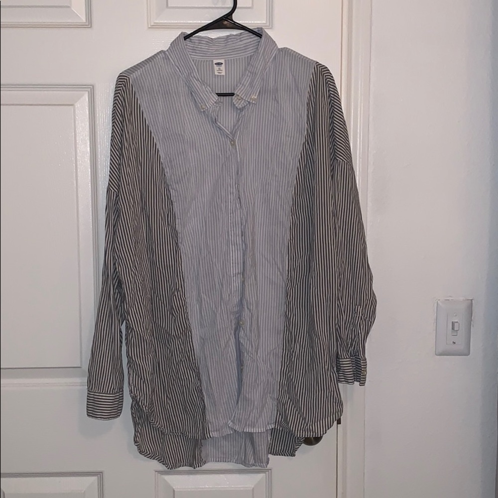 Women’s button up blouse